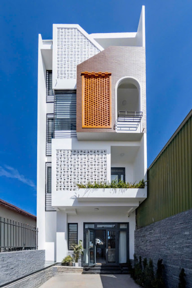 Khách Sạn Mặt Tiền Ngô Thì Sỹ – Phường 4 (Xuân Hương), TP. Đà Lạt | Kinh Doanh Lưu Trú Ổn Định