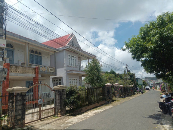 Đất & Nhà Hoàn Công Thái Phiên, Phường 12, Đà Lạt | Quỹ Đất Rộng Hơn 415m², Sổ Riêng, Tiện Ích Hoàn Chỉnh