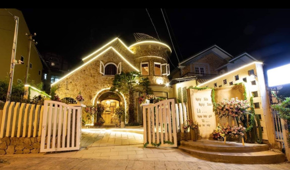 Homestay Hoàn Công & Đất Mặt Tiền Mạc Đĩnh Chi, Phường 4 Đang Khai Thác Dòng Tiền Ổn Định