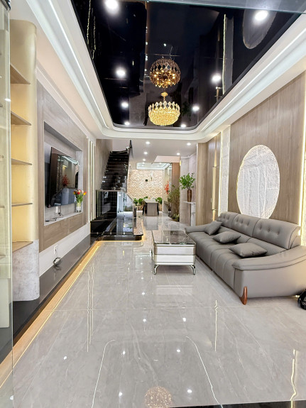 Nhà Mới Hạng Sang Hẻm Phạm Ngũ Lão Buôn Ma Thuột 106,7m² – Gara Ô Tô, Full Nội Thất Cao Cấp