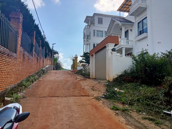 Bán Đất Thổ Cư Đẹp - Thôn Măng Lin phường 7 Tp Đà Lạt- Khu Dân Cư - Giá Tốt